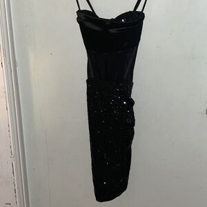 Lovesome Mini Black dress (Size S)